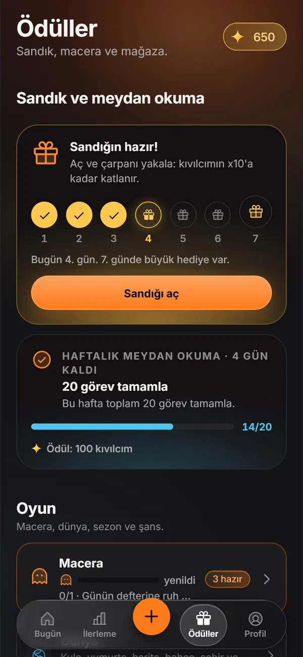 Uygulamanın Ödüller ekranı: günlük sandık, haftalık meydan okuma ve oyun girişleri.
